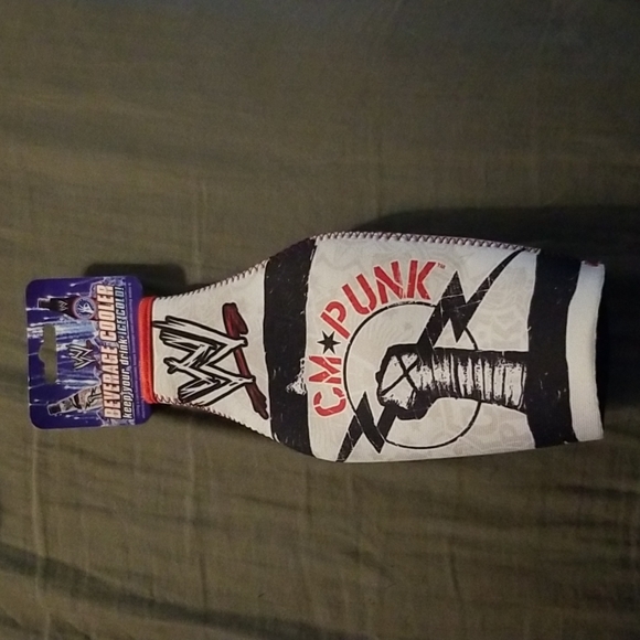 Lot of 7 NEW WWE CM Punk Beverage/Beer Bottle Coolers/Coozies - Picture 2 of 5